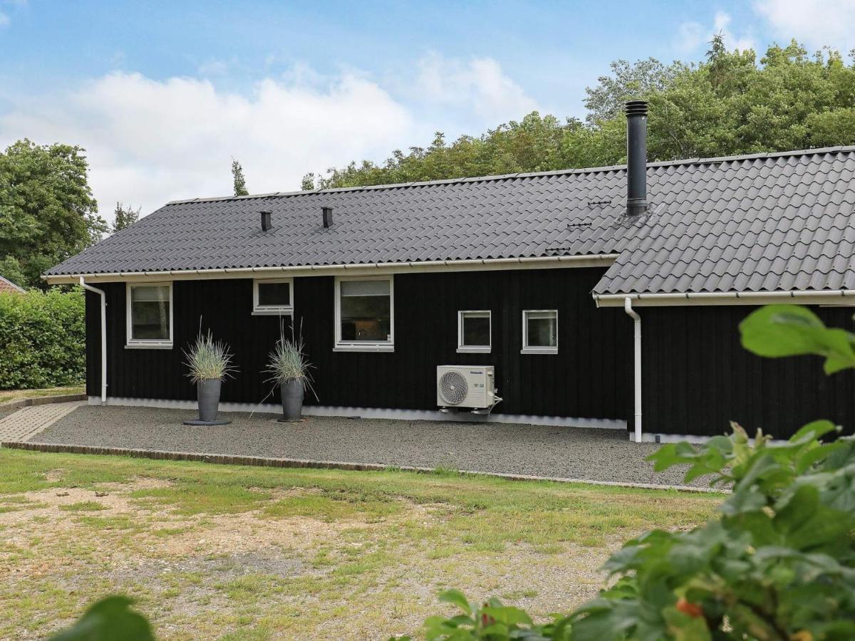 6 Person Holiday Home In Hemmet エクステリア 写真